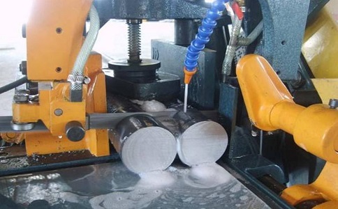 石龙镇卧式带锯床的送料方式有哪几种？