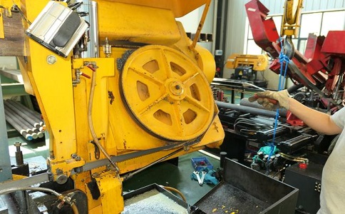 石龙镇金属带锯床的日常使用和保养注意事项！